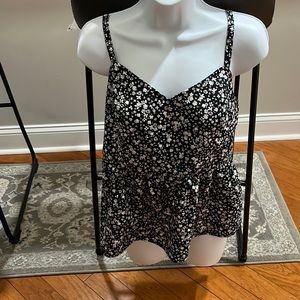 Nwt old navy Floral 100% cotton tank top